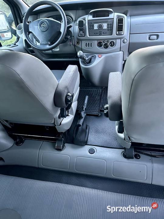 Opel Vivaro 9 osobowe diesel Ustronie Morskie