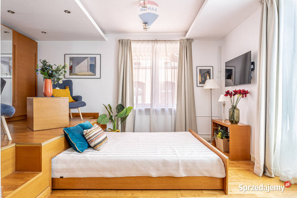 Centrum Stary Rynek mieszkanie balkon piwnica Poznań