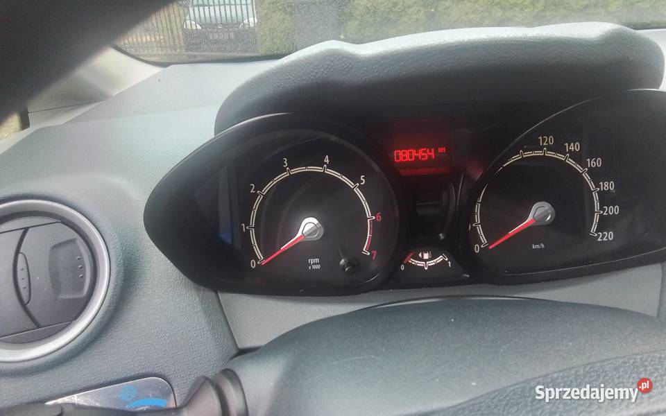 Ford Fiesta mk7 12b 80 Pewniak kobiety 1200cm3 łódzkie Piotrów sprzedam