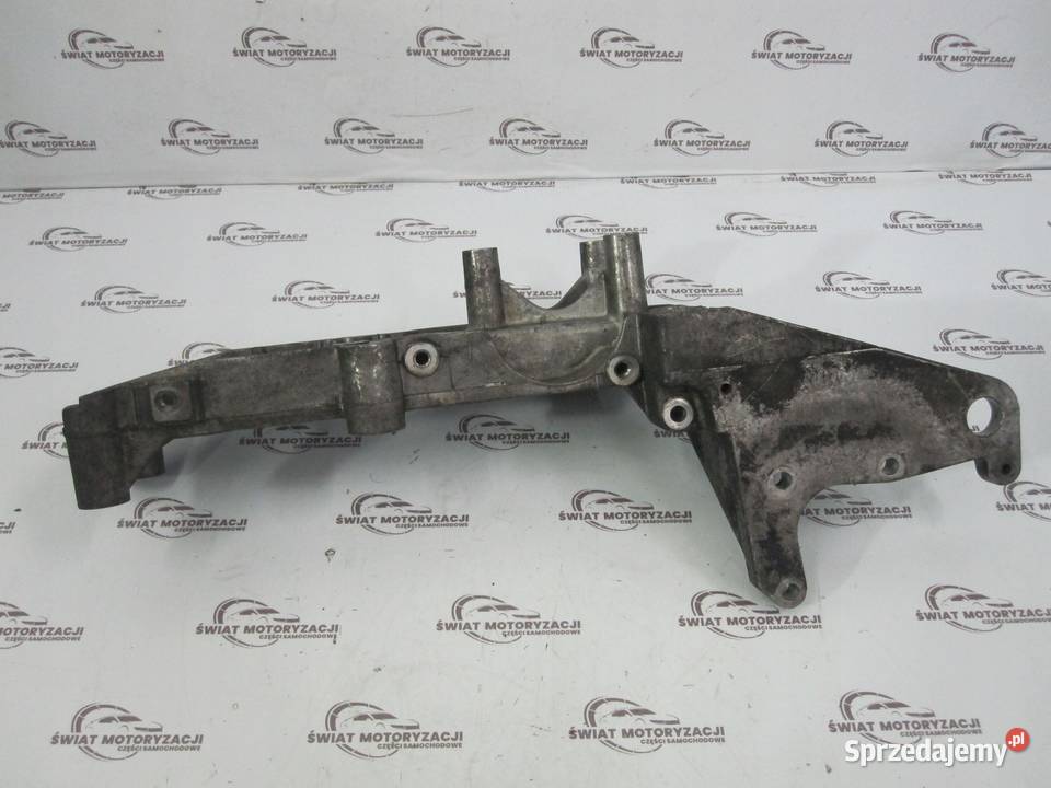 Volvo XC90 24 D 06r łapa mocowanie alternatora osobowe sprzedam