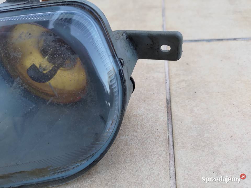 Volvo XC90 Halogen prawy 31111183 rh Oświetlenie Błonie