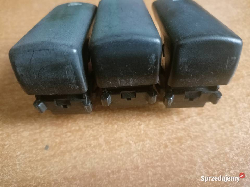 Przełącznik świateł awaryjnych Fiat 126p EL Czujniki i sterowniki świateł Tarnobrzeg