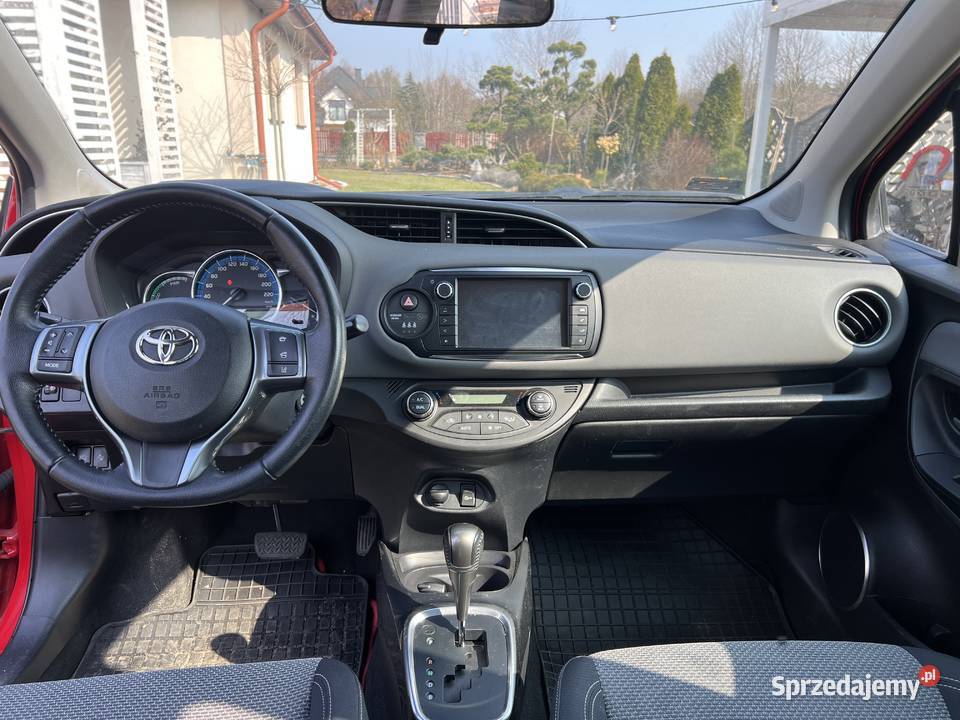Toyota Yaris Hybrid 2016 Automat 92 000 Warszawa