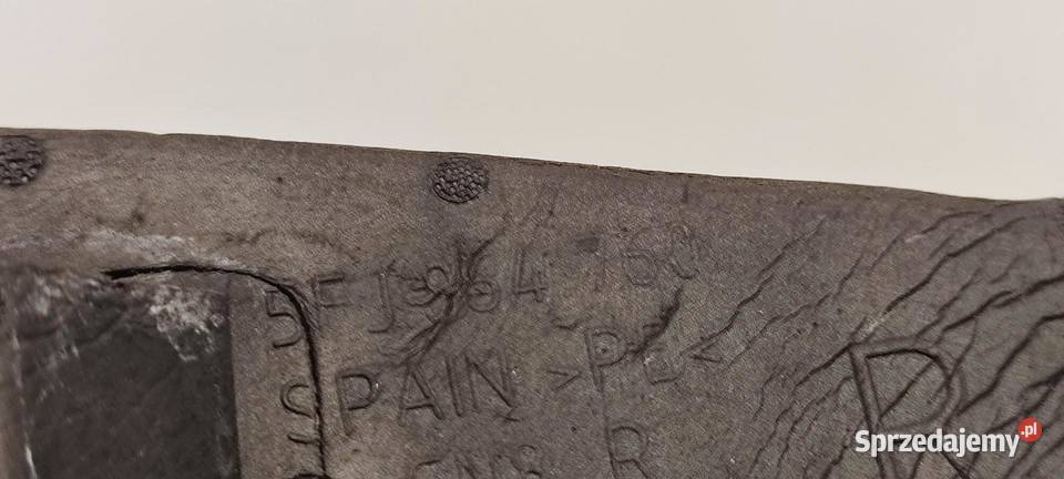 SEAT TARRACO WYGŁUSZENIE BŁOTNIKA PRAWE