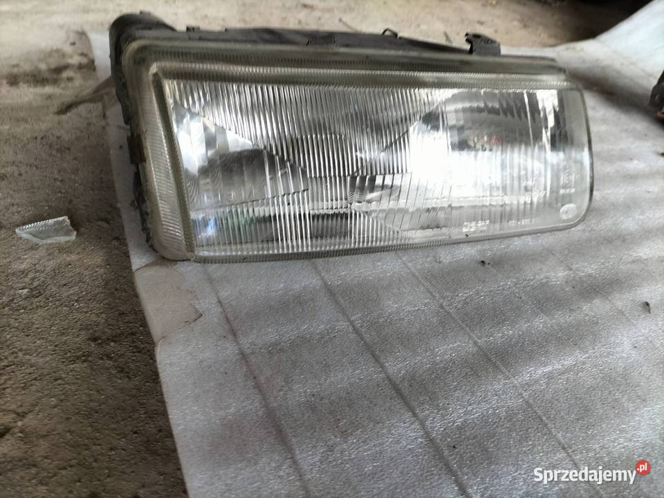 Seat Toledo 1 LAMPA PRZÓD PRZEDNIA PRAWA HELLA lampy przednie lubelskie Kamień-Kolonia