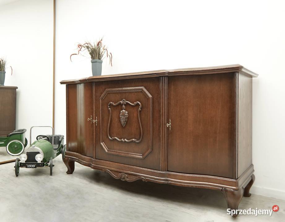 Dębowa komoda z lat 20tych w stylu secesyjnym Jerka