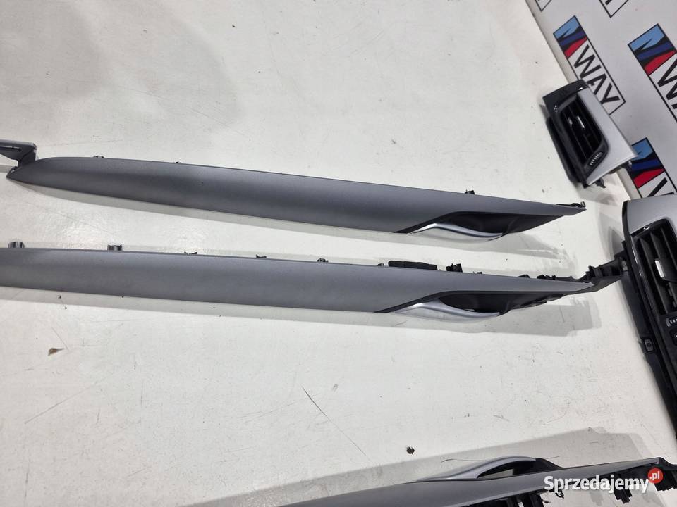 BMW X1 F48 LISTWY OZDOBNE WEWNĘTRZNE DEKORY