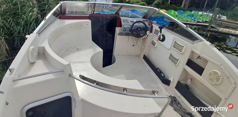 Jacht Motorowy Maxum 2500 SCR