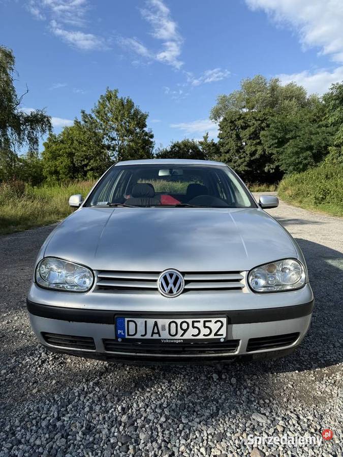 Volkswagen Golf IV 16 benzyna 1998 naprawach CD Wrocław