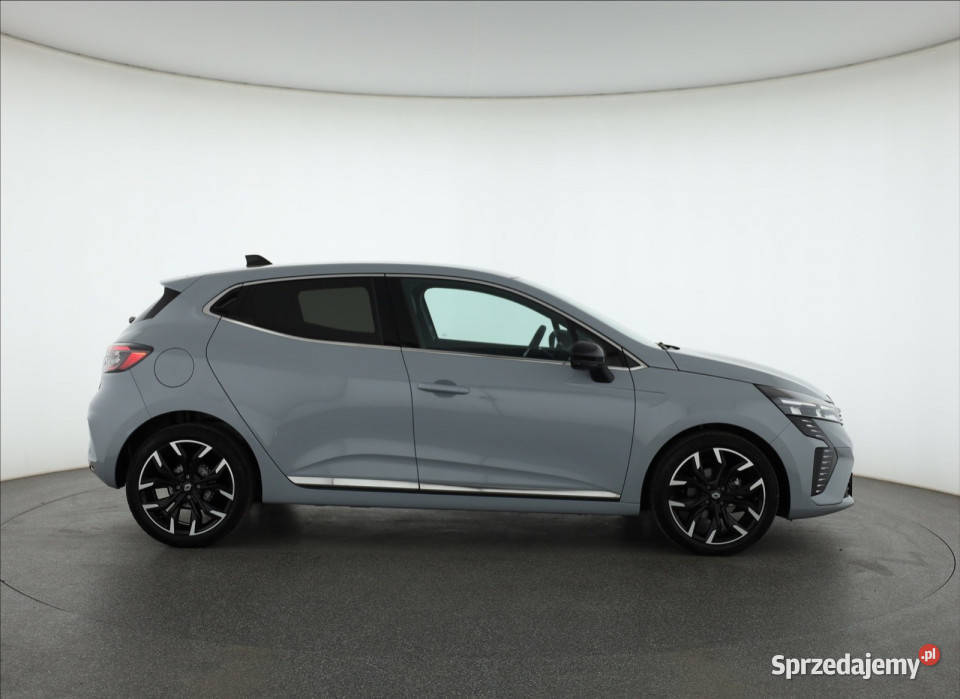 Renault Clio 10 TCe Piaseczno