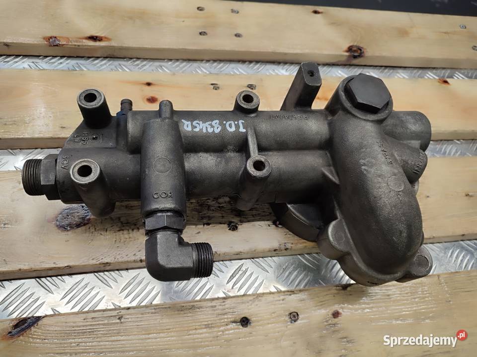 Kolektor powrotny RE574727 JOHN DEERE 8345 R Wilkowo sprzedam