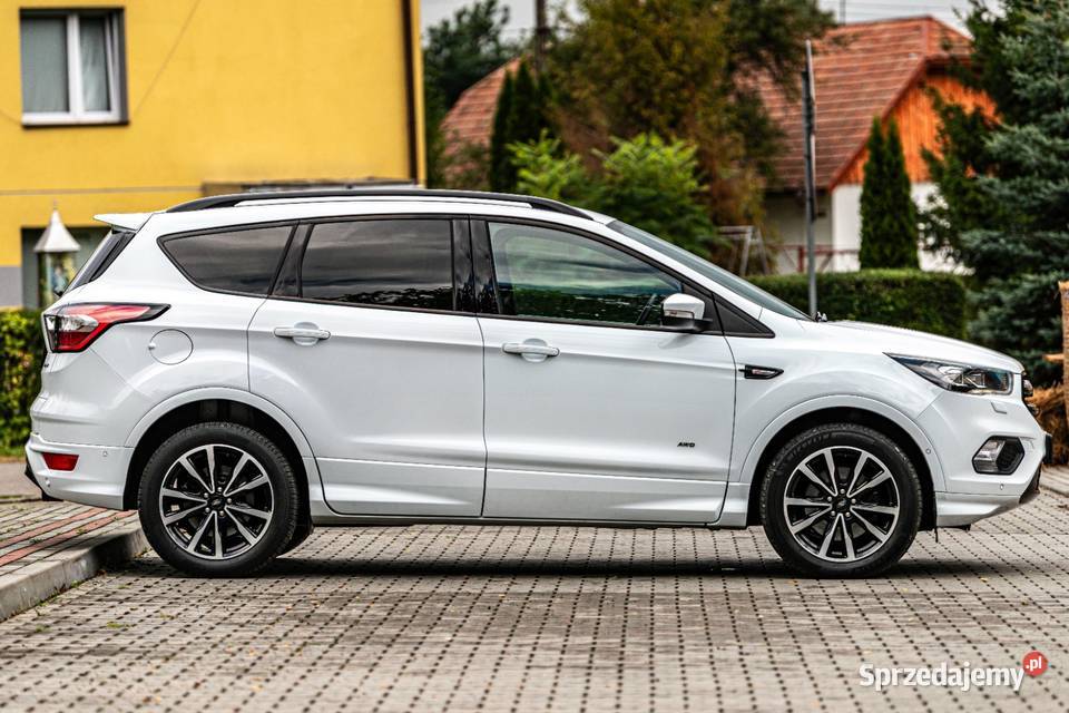 ford kuga benzyna 2018r st line 4x4 automat