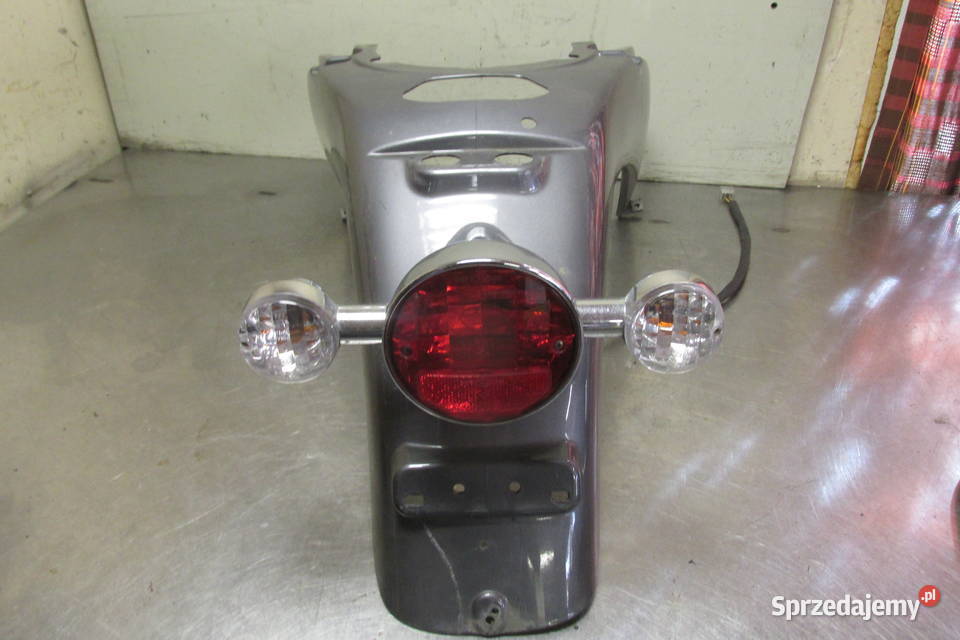 Tylna lampa błotnik Aprilia Scarabeo 125 06r Sandomierz