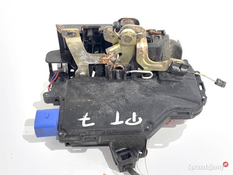 ZAMEK DRZWI PRAWY TYŁ VW TOURAN Minivan 0310