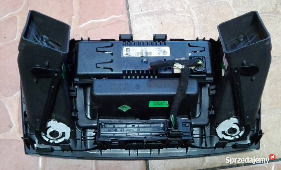 OPEL INSIGNIA PANEL WYŚWIETLACZ KRATKI 13233977F Kiełczyna