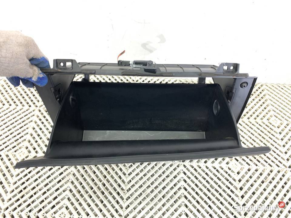 SCHOWEK PASAŻERA KIA SPORTAGE IV SUV