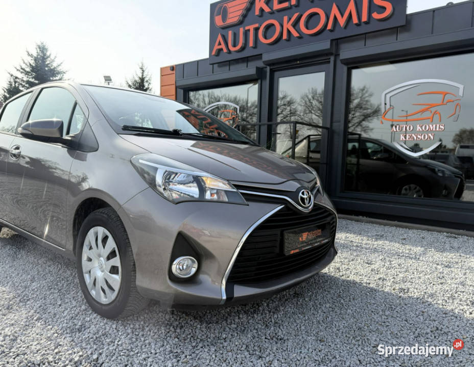 Toyota Yaris Salon Polska Bezwypadkowy Kamera manualna Bydgoszcz