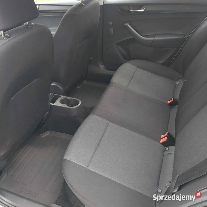 Skoda rapid 2017 16 tdi 115 manualna Jarosław