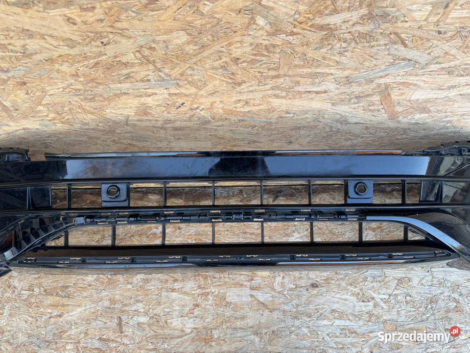 Spoiler dół zderzaka przód Tiguan 2 II lift Rok produkcji 2022 Międzychód