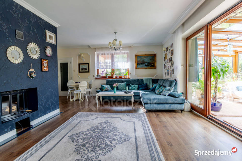 Sprzedaż domu wolnostojącego 200m2 Kąpino blacha Sprzedaż