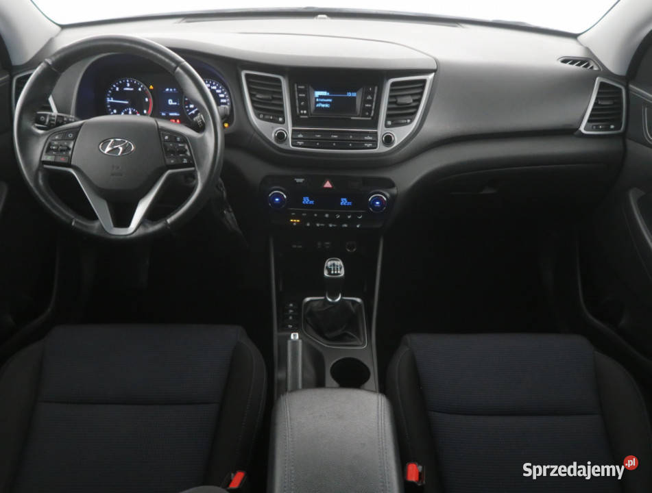Hyundai Tucson 20 CRDi srebrny Bielany Wrocławskie