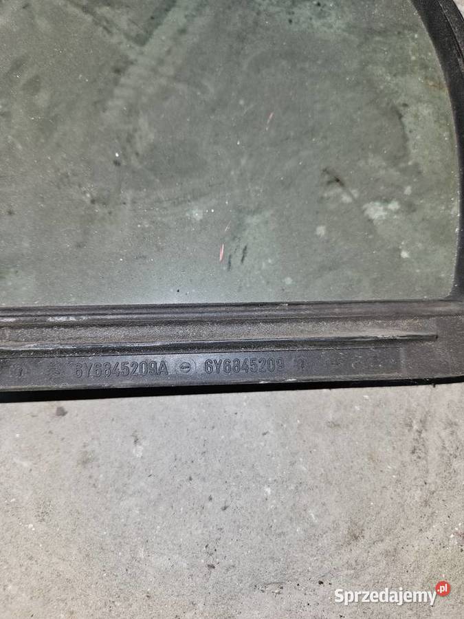 Szyba drzwi lewy tył skoda fabia 1 oryginalna Boczne (drzwi) Kraków