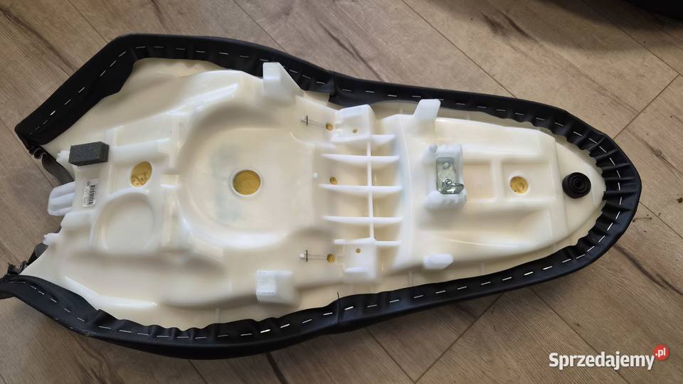 Siedzenie kanapa standard kawasaki versys 650 Siedzenia Brodnica