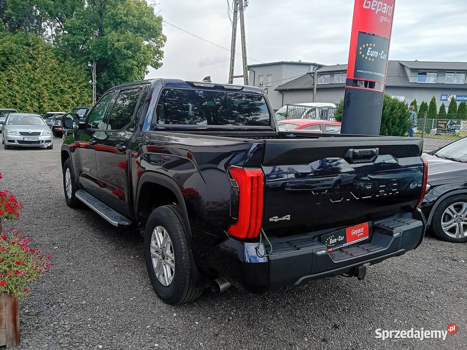 Toyota Tundra 4x4 2022 benzyna 280 automat 46077km