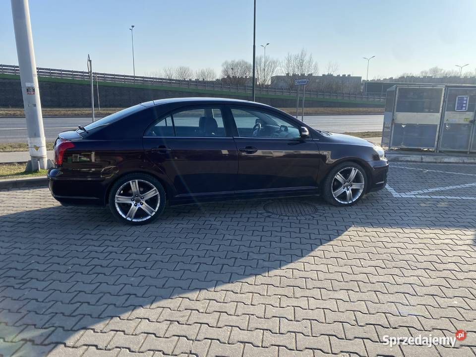 Toyota Avensis Liftback 22 Dcat 177 Zadbana sprzedam