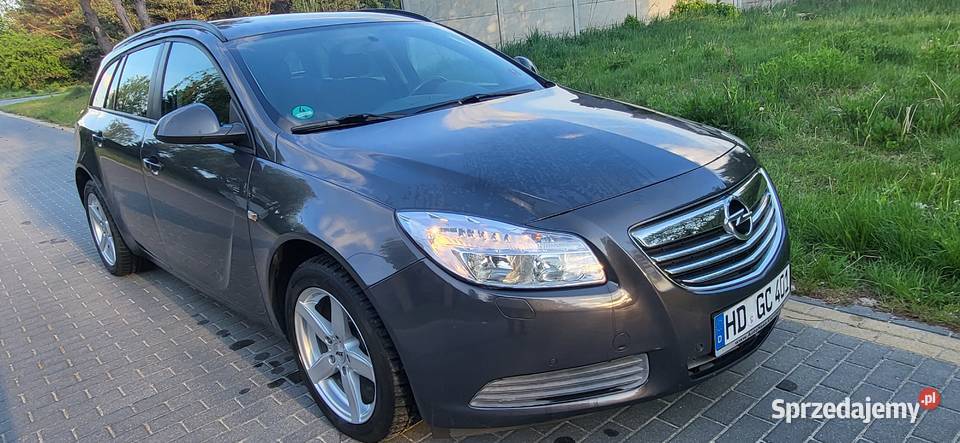 Opel Insignia 20 Cdti z 2012 roku światła przeciwmgielne Insignia Koluszki sprzedam