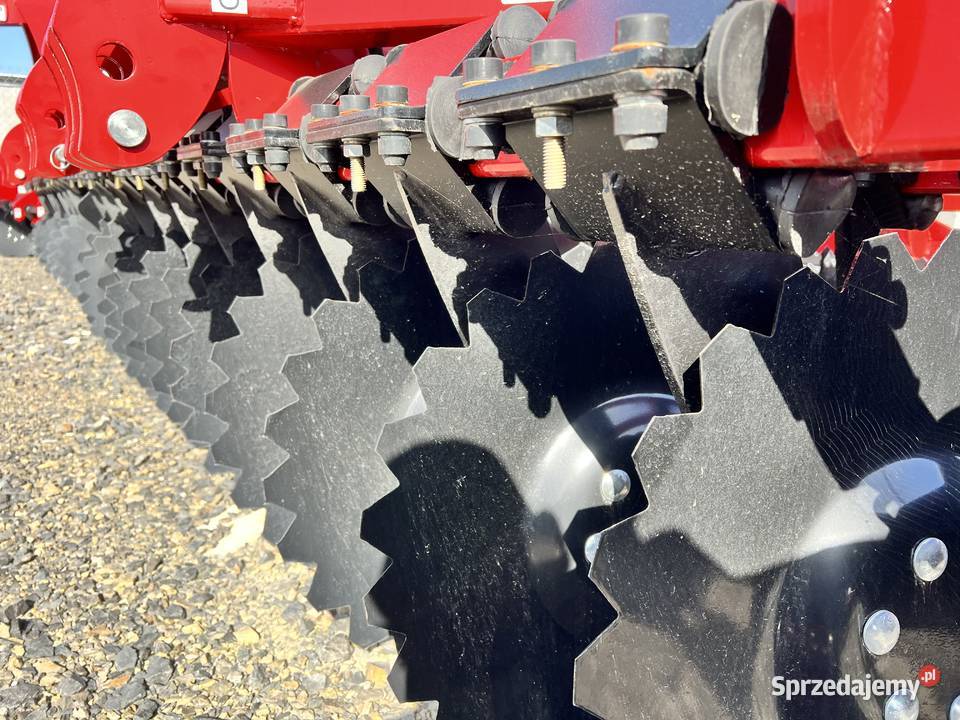 Agregat talerzowy Brona TUR 30 DEXWAL agrolift Golub-Dobrzyń