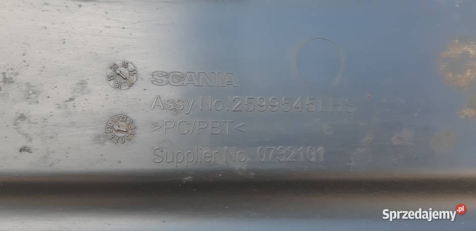 SCANIA R S BŁOTNIK PODKABINOWY LEWY LISTWA ciężarowe Bieleń