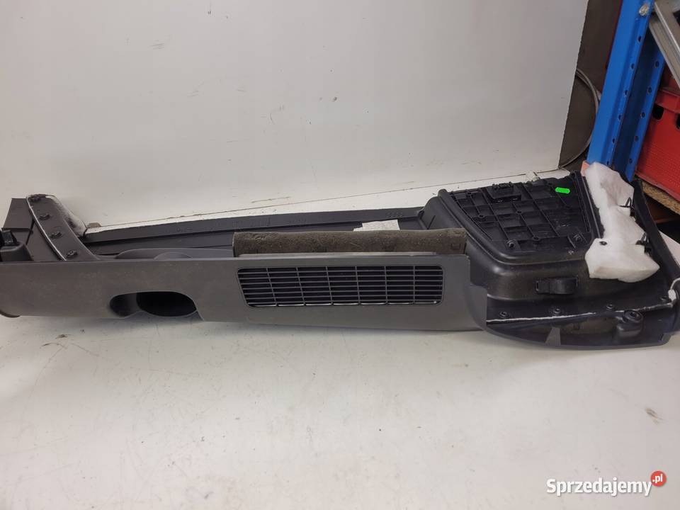 BOCZEK BAGAŻNIKA PRAWY AUDI Q7 4L 4L0863880AA