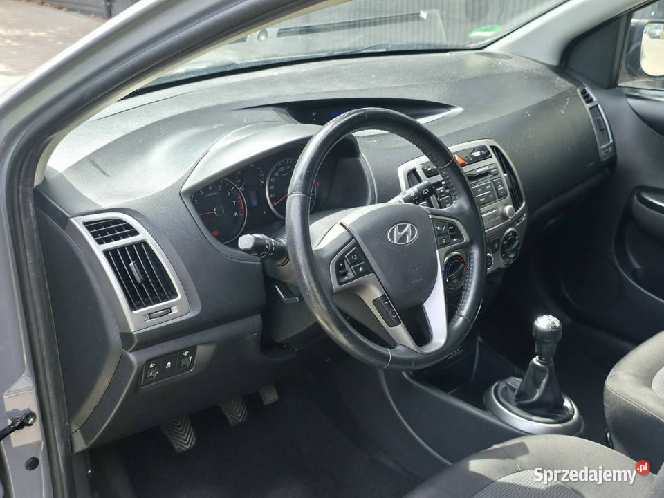 Hyundai i20 125 Benzyna Serwisowany Gwarancja gniazdo USB świętokrzyskie Piekoszów