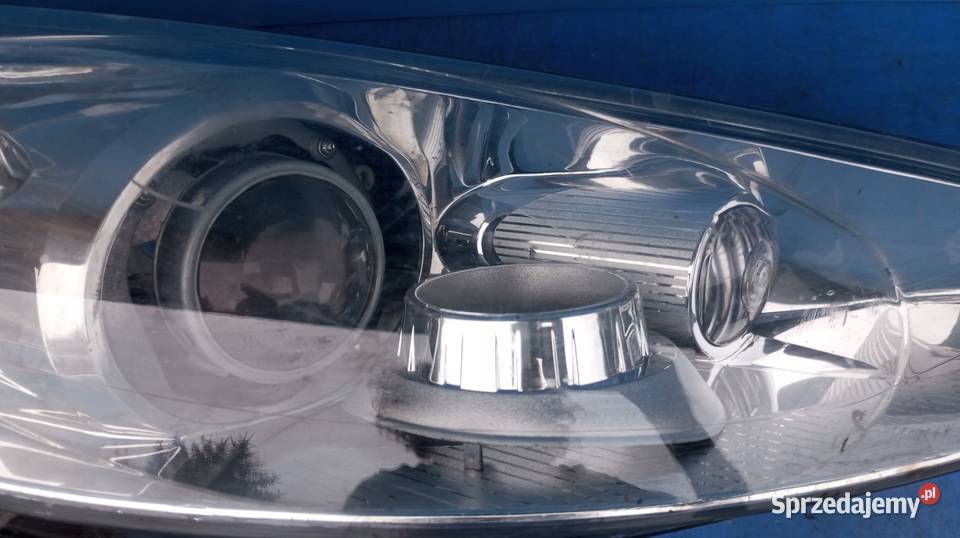 LAMPA PRAWY PRZÓD EU 1ZS008950 XENON PEUGEOT 407 wielkopolskie