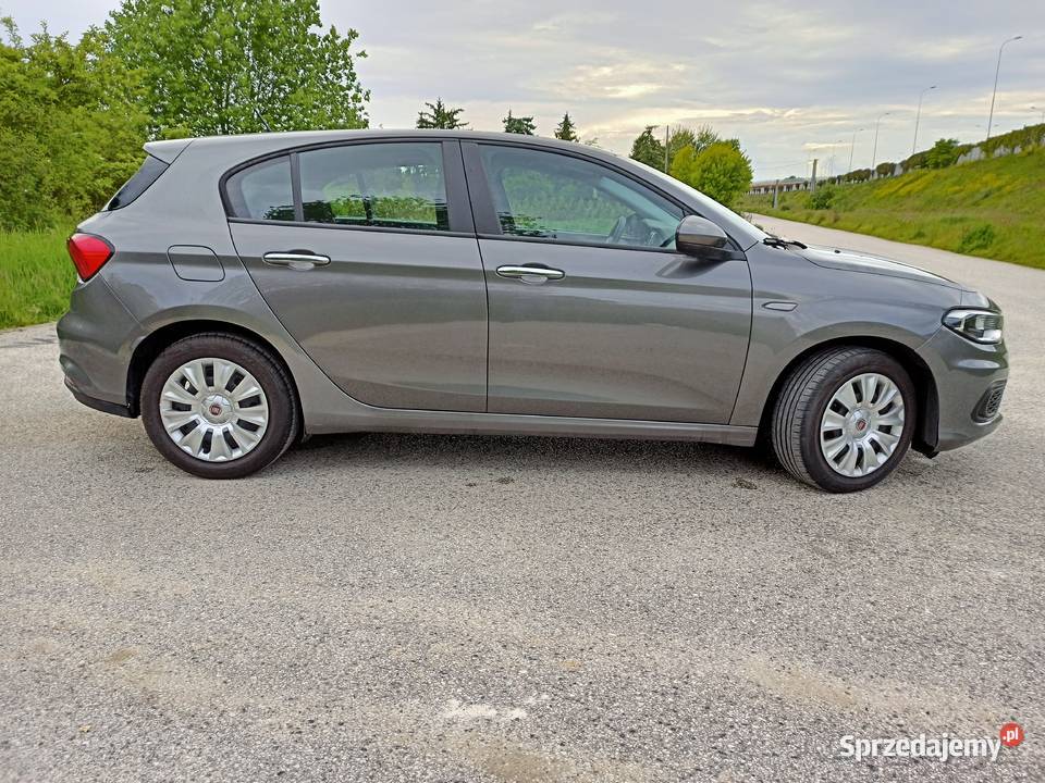 Fiat TIPO Salon Polska Bezwypadkowy Hatchback Warszawa sprzedam