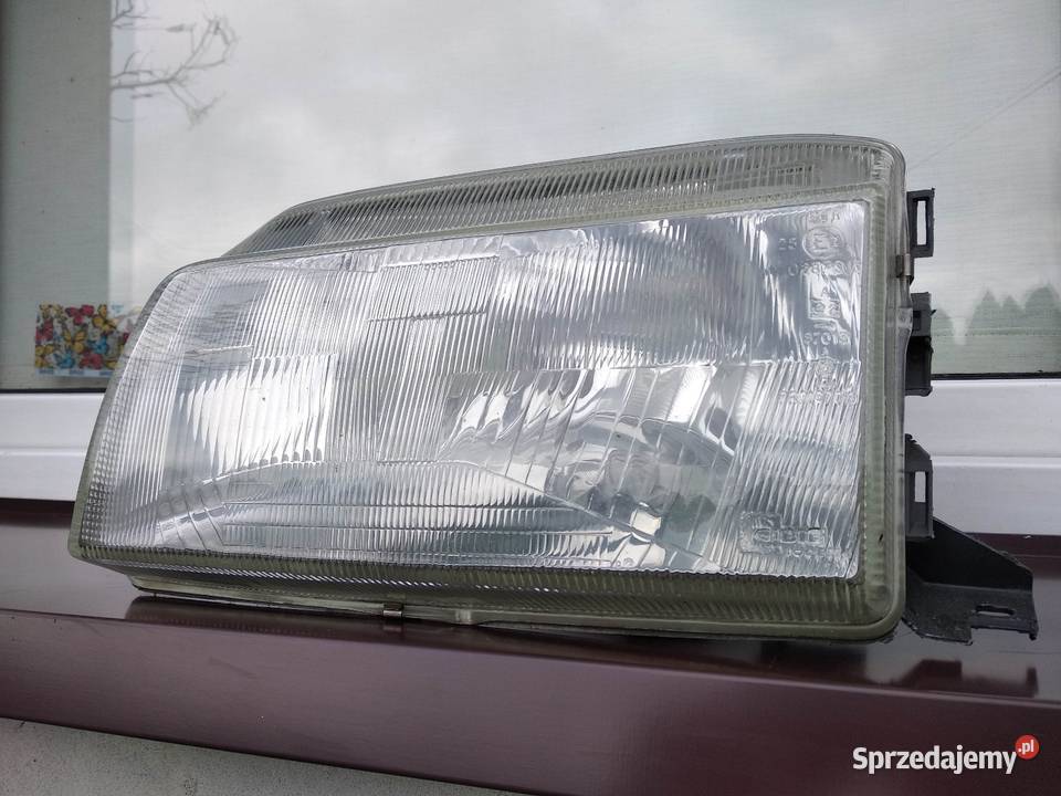 Renault 19 PH1 lampa przednia lewa reflektor Sieradz