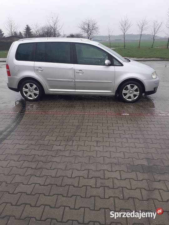 Vw touran 2 0 140 anglik 7 osobowy Piotrków Trybunalski
