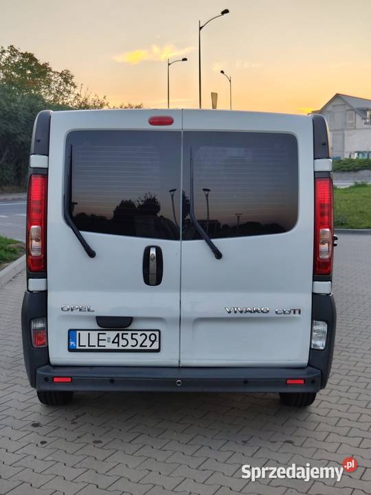 Opel Vivaro 20 CDTI 9 osobowy L1H1 centralny zamek sprzedam