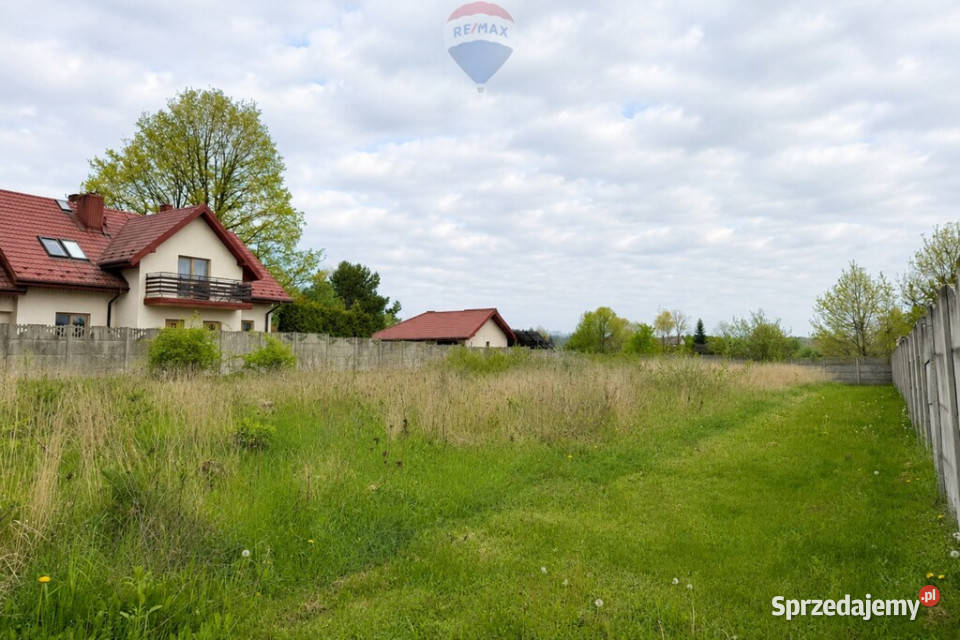 Działka budowlana 1302 m media szkoły natura świętokrzyskie