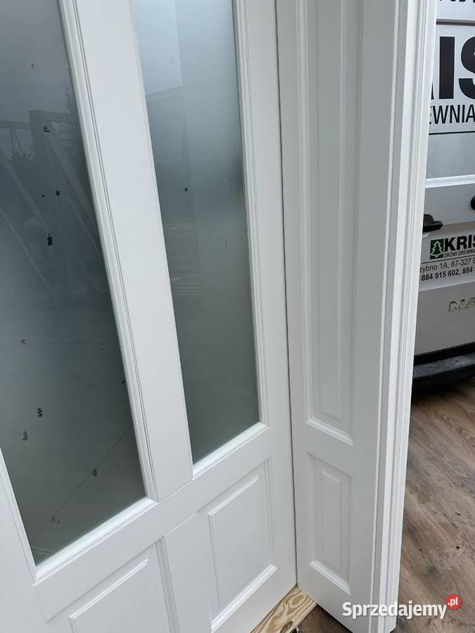 Drzwi drewniane lite sosnowe z ościeżnicą Grzybno