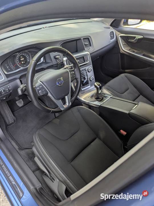 VOLVO V60 2015 nieuszkodzony mazowieckie Długosiodło