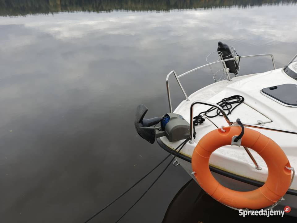 Łódź motorowa kabinowa pilothouse z silnikiem Elbląg