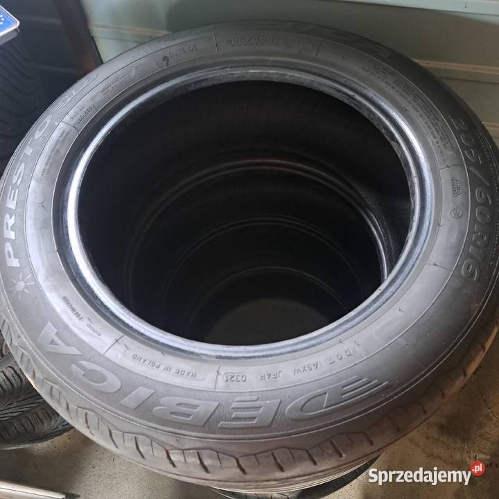 Alufelgi bmw 16 plus opony Debica presto uhp2 Roźwienica