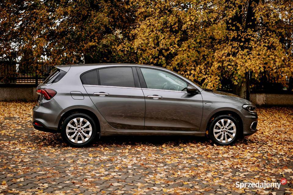Fiat Tipo14 benzyna Turbo wersjaLOUNGE Radom sprzedam