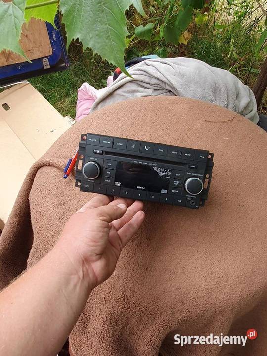 Radio Dodge Journey Nitro 5064942AC