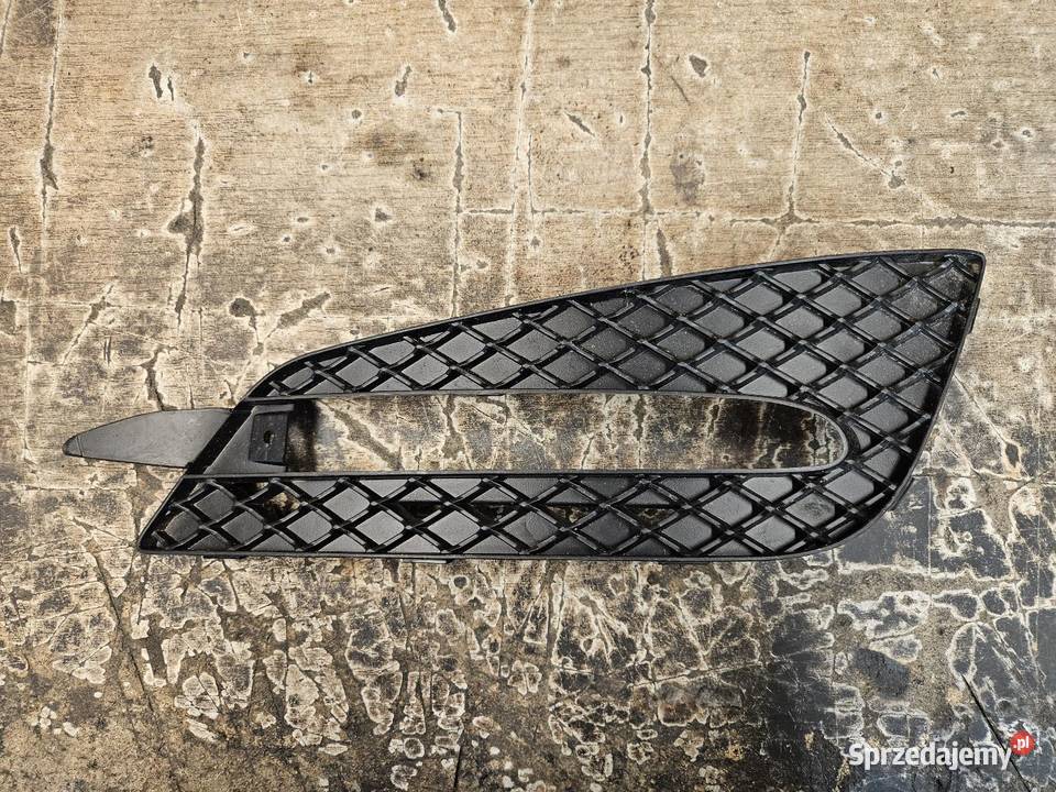 MERCEDES RKLASA W251 KRATKA LEWA ZDERZAKA PRZÓD Międzychód