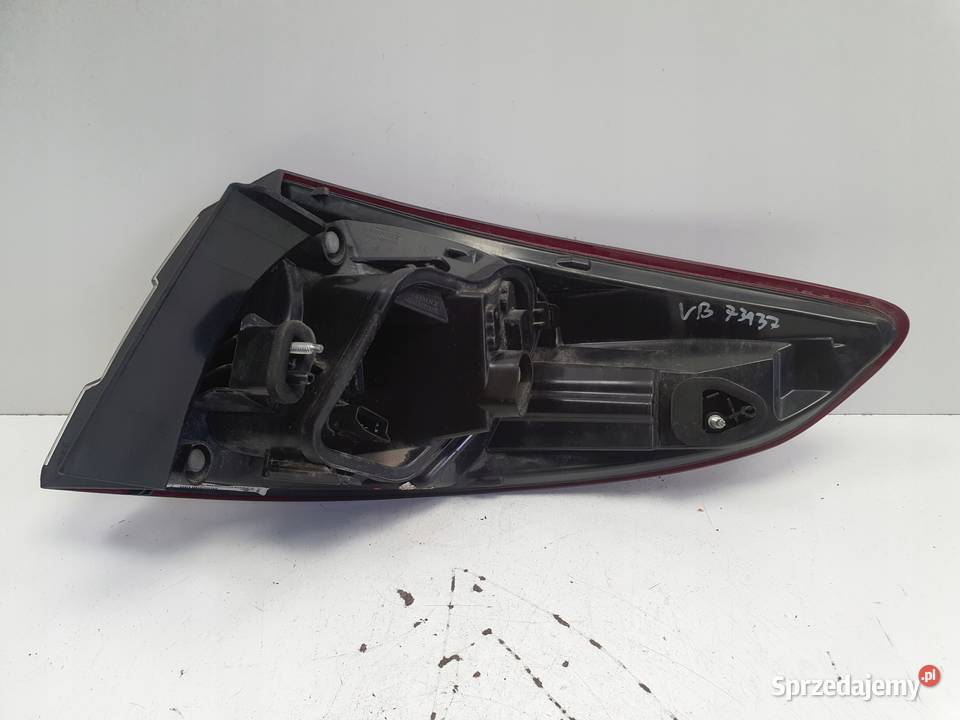 Renault Megane III kombi TYLNIA TYLNA LAMPA LEWA osobowe