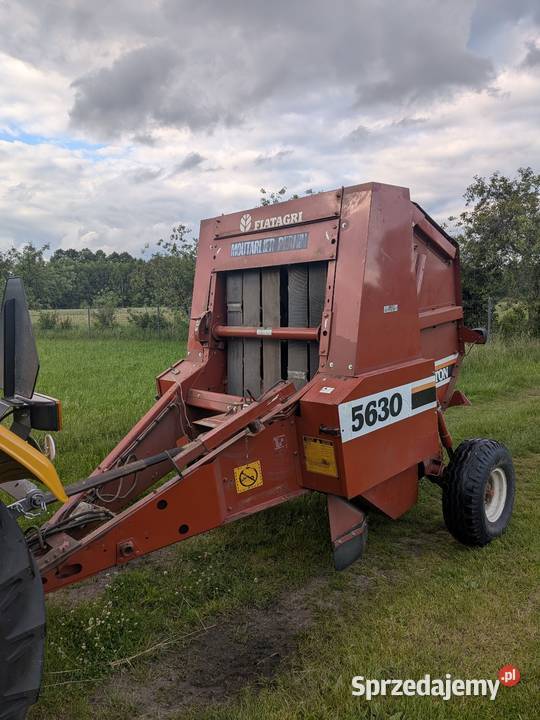 Hesston 5630 Strachówka