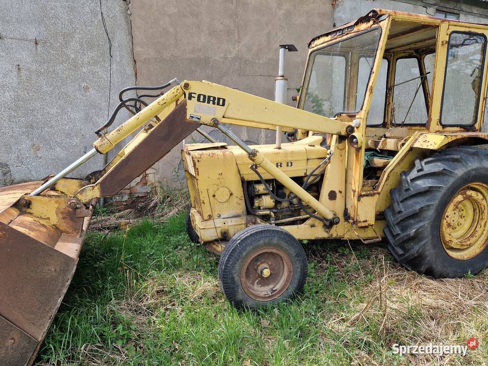 Ładowarka kołowa Ford tanio okazja Skrzynia biegów Automatyczna
